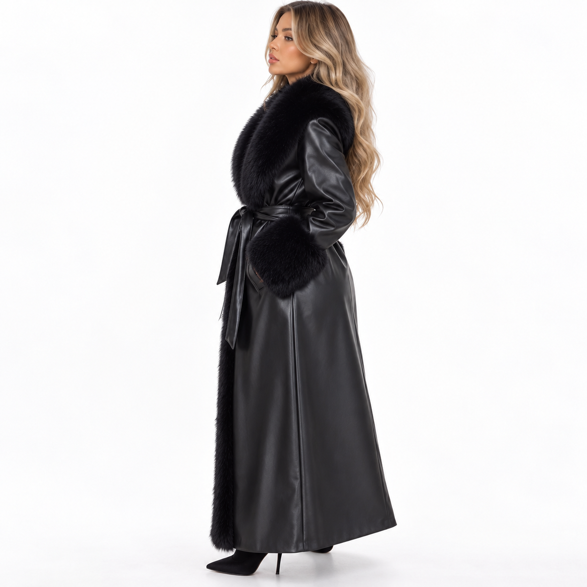 MANTEAU TRES LONG EN SIMILICUIR FOURRÉ A BORDURES EN FAUSSE FOURRURE