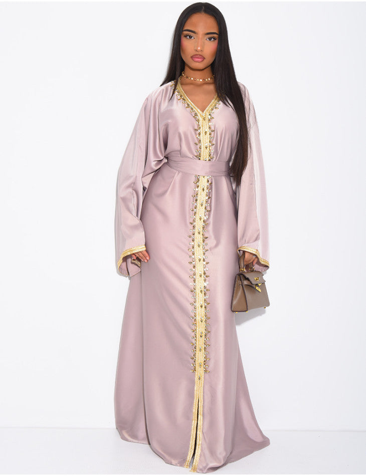ABAYA PREMIUM EN SATIN A CRISTAUX DORÉS TAUPE