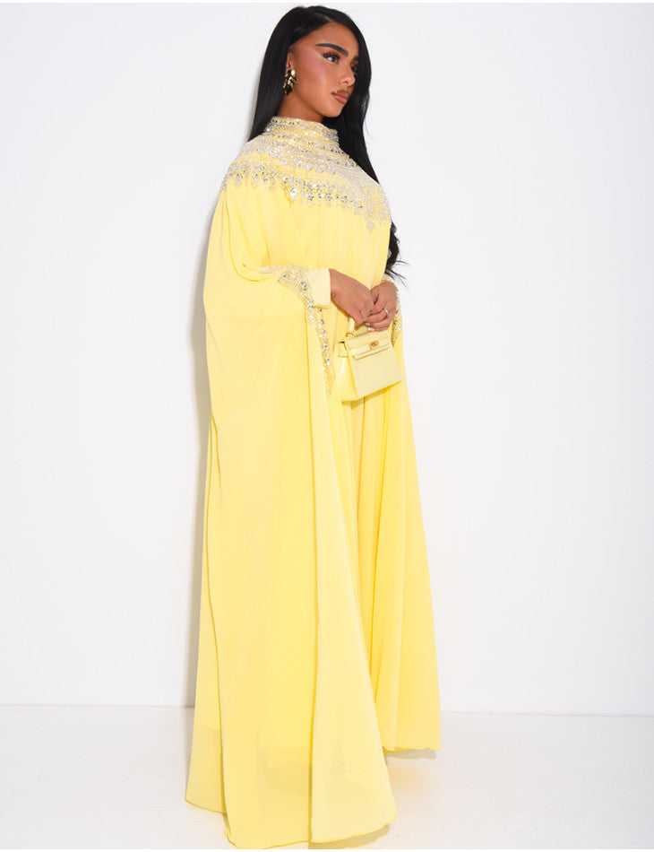 ABAYA EN MOUSSELINE ORNÉE DE STRASS JAUNE